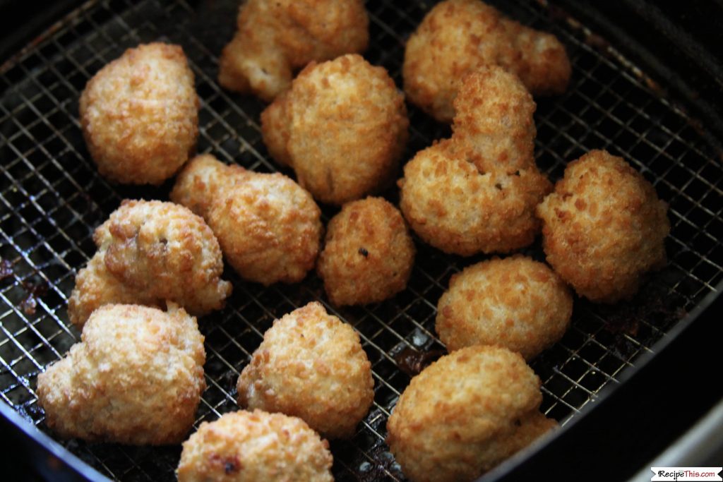 Air-Fryer-Frozen-Breaded-Mushrooms-1024x683