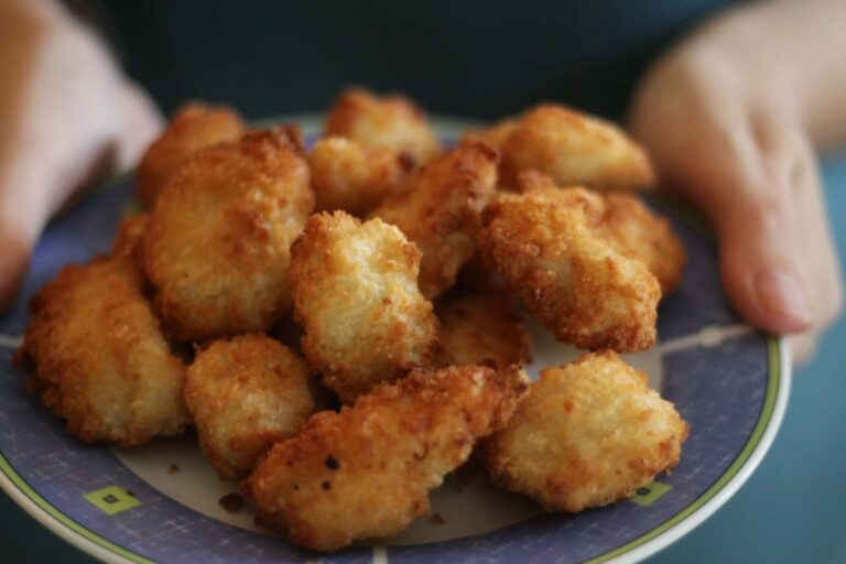 Air-Fryer-Frozen-Chicken-Nuggets