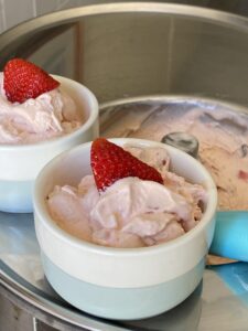 Ice Cream Maker Strawberry Ice Cream