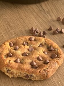 air fryer chocolate chip cookies