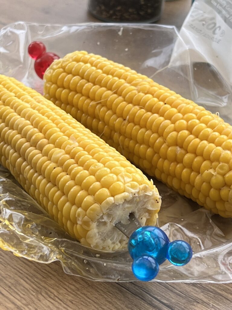 How To Cook Corn On The Cob In The Microwave