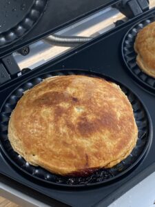 Pie Maker Chicken Pies