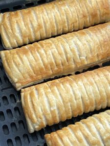greggs vegan sausage rolls