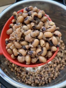 pressure cooker black eyed peas