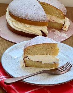 Victoria Sponge in the Air Fryer