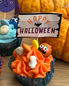 Air Fryer Easy Halloween Cupcakes