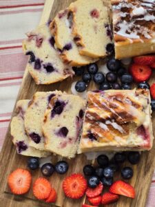 Ninja Speedi Blueberry & Strawberry Loaf Cake